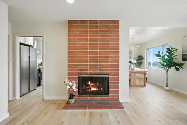 362 Lakeshire Drive, Daly City CA: https://media.crmls.org/mediaz/84201ed4-bd41-4811-8ee5-19e0f8db1f77.jpg