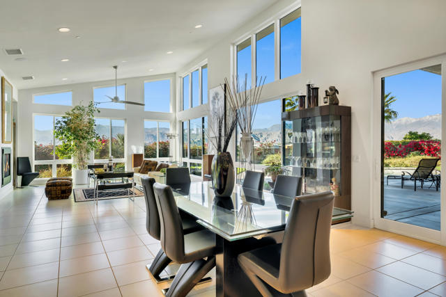 13 Via Montagna, Rancho Mirage CA: https://media.crmls.org/mediaz/8421a7a5-4c8f-48d8-b3c3-26ce33fce558.jpg