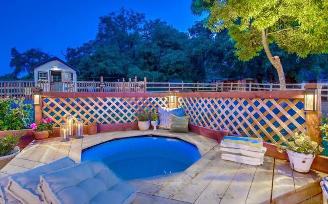 17048 Handlebar Rd, Ramona CA: https://media.crmls.org/mediaz/842418ea-e5b6-474f-908e-8bfa8ee26572.jpg