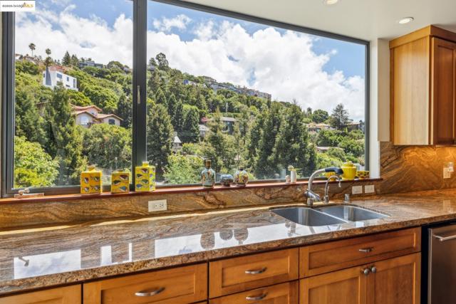 1015 Grand View Dr, Berkeley CA: https://media.crmls.org/mediaz/8424d674-a9dc-401e-ab28-d40b4d5cd685.jpg