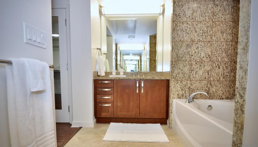 5410 La Jolla Blvd - photo 19