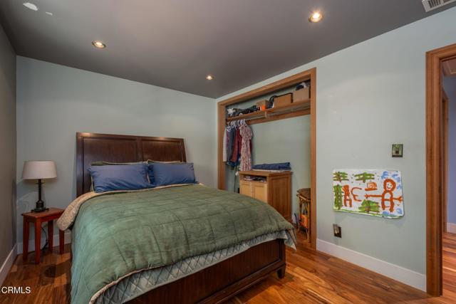 885 Riverside Street, Ventura CA: https://media.crmls.org/mediaz/842524aa-676e-46d7-8c28-d2d5502951e7.jpg