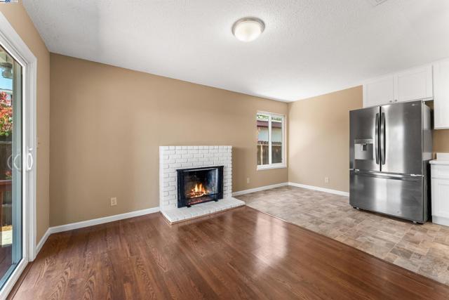4754 Zinnia Ct., Livermore CA: https://media.crmls.org/mediaz/8425520c-4d20-4b7d-837a-14a3595f00f9.jpg