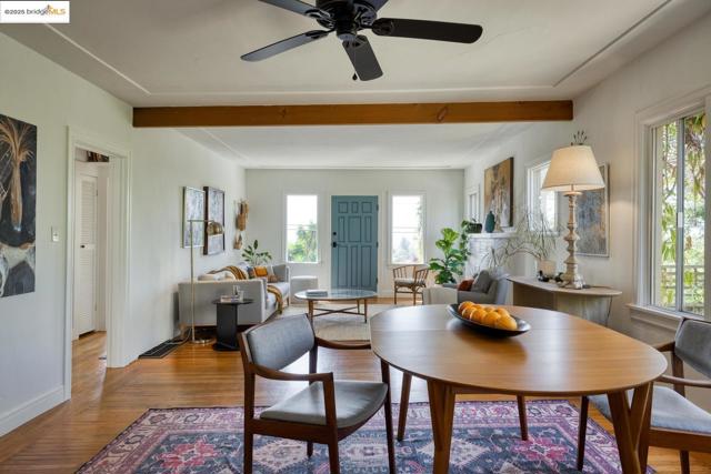 2901 Monticello AVE, Oakland CA: https://media.crmls.org/mediaz/842583a1-00f0-472c-a043-5d919458ab4a.jpg