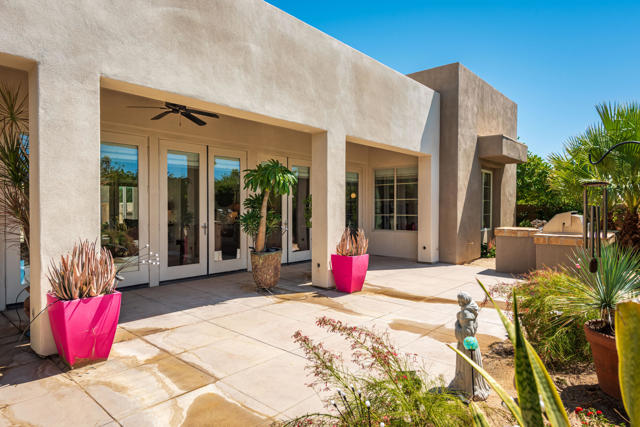 1615 Savvy Court, Palm Springs CA: https://media.crmls.org/mediaz/842584f3-6c15-4866-9c39-18d36a045fd2.jpg