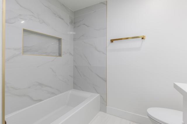 Detail Gallery Image 50 of 57 For 5166 via Portola, Oceanside,  CA 92057 - 4 Beds | 3 Baths