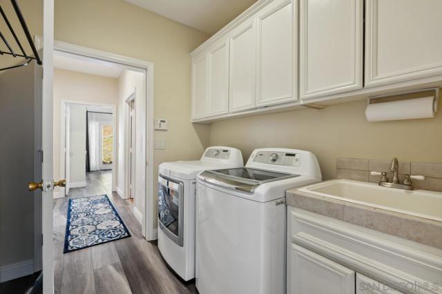 9420 Crest Drive, Spring Valley CA: https://media.crmls.org/mediaz/8425b9e9-88cc-46e2-9563-7fac6b34c6a5.jpg
