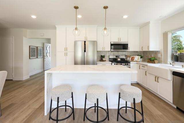 7587 Northrup Dr, San Diego CA: https://media.crmls.org/mediaz/8425ed2d-3fe1-4b2c-8f6d-e58f55423221.jpg