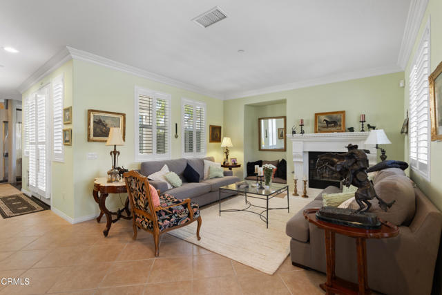 Detail Gallery Image 2 of 50 For 4003 Galapagos Way, Oxnard,  CA 93035 - 5 Beds | 3 Baths