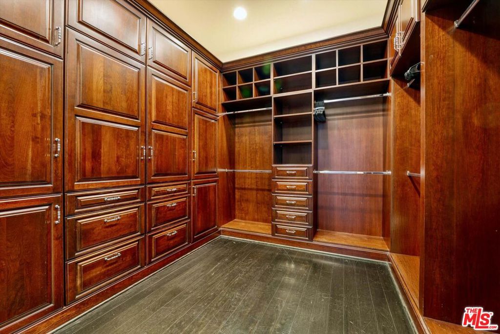 MLS #26835431 image #23