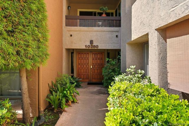 10250 Caminito Cuervo, San Diego CA: https://media.crmls.org/mediaz/84286dfc-111d-48e9-a2a5-917e9b822397.jpg