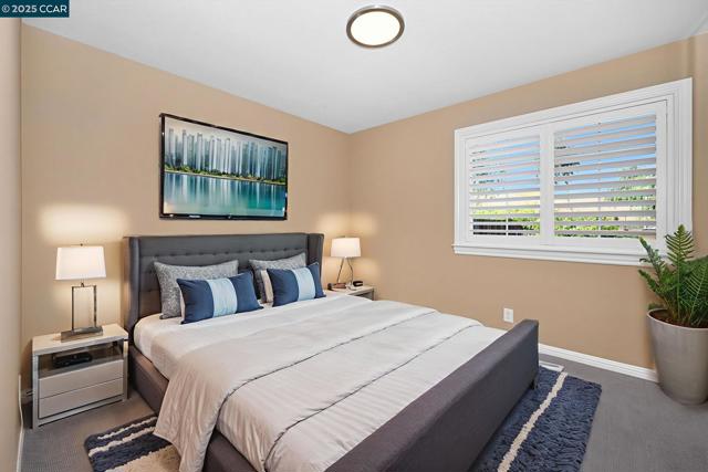 87 Molokai Ct, San Ramon CA: https://media.crmls.org/mediaz/842972cc-5610-42ff-abf9-aac23ded3664.jpg