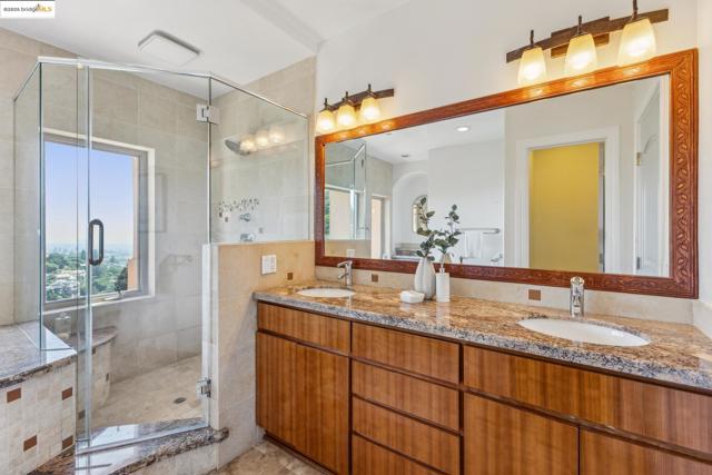 530 Gravatt Dr, Berkeley CA: https://media.crmls.org/mediaz/842a6e75-b3b7-4640-8f65-8f1abbf5c295.jpg