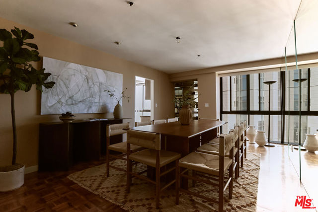 10790 Wilshire Boulevard, Los Angeles CA: https://media.crmls.org/mediaz/842b3cf4-891f-42b2-9922-da1faac92925.jpg