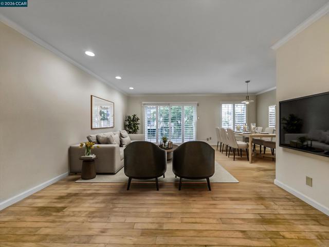 820 N Delaware St, San Mateo CA: https://media.crmls.org/mediaz/842b5874-bfe1-458b-acca-d5de87ab693d.jpg