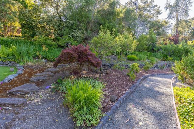 401 Hillsborough Boulevard, Hillsborough CA: https://media.crmls.org/mediaz/842bf5e5-75c5-4169-9b6c-5d860ccba388.jpg