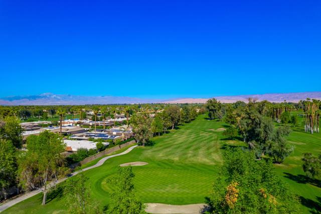 4 Dartmouth Drive, Rancho Mirage CA: https://media.crmls.org/mediaz/842d7bde-b481-4e67-84d6-029f91cfb3bc.jpg