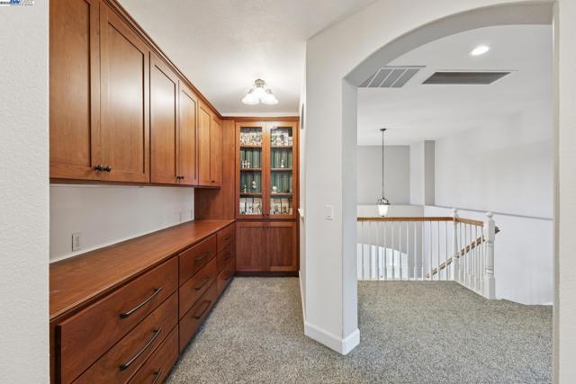 5531 Calico Ln, Pleasanton CA: https://media.crmls.org/mediaz/842ddecf-dd85-4a9e-b559-799554e3810e.jpg