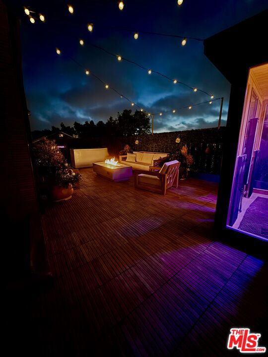 2515 Lincoln Boulevard, Venice CA: https://media.crmls.org/mediaz/842e3a81-d875-4ffe-be5c-ed98b099d979.jpg