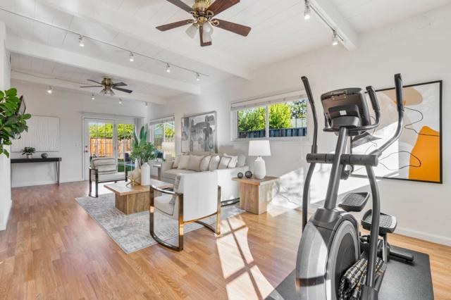 618 Azule Avenue, San Jose CA: https://media.crmls.org/mediaz/842efd7e-1cdb-4e09-89f7-e327184a8c25.jpg