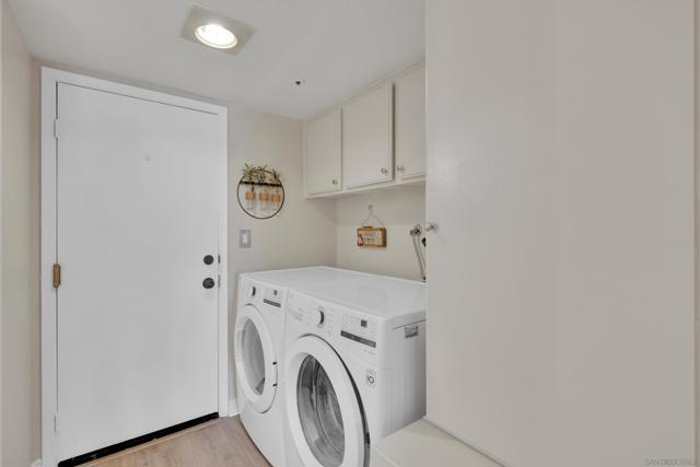 632 Paseo Rio, Vista CA: https://media.crmls.org/mediaz/842fe119-0bc4-4afe-8609-fec790629f96.jpg