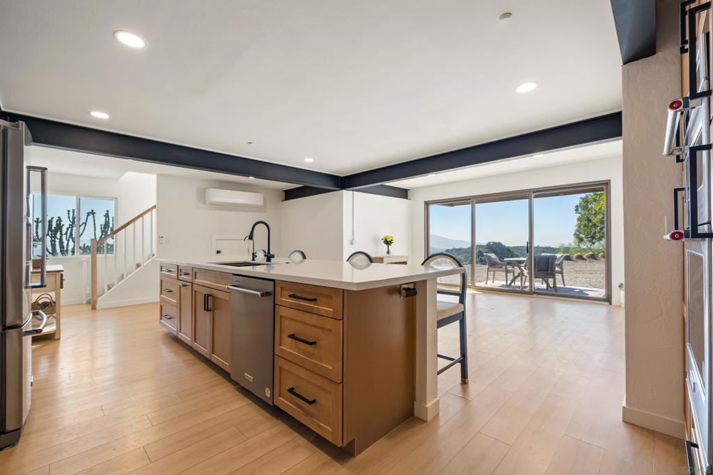 MLS #250043179SD image #19