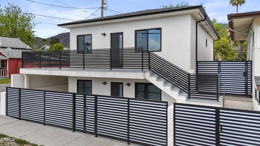 112 N Kenneth Road #101