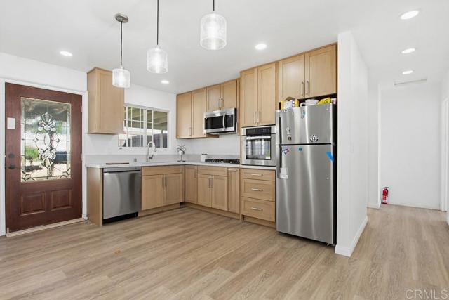 Detail Gallery Image 11 of 36 For 9462 Doheny Rd., Santee,  CA 92071 - 3 Beds | 1 Baths