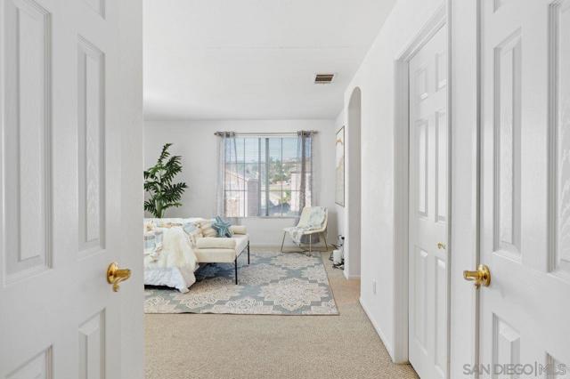 2975 River Shadow Ct, Alpine CA: https://media.crmls.org/mediaz/843287c0-4ad4-464f-a27a-5487136e8072.jpg