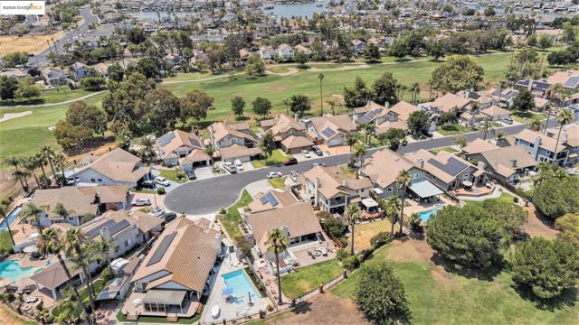 2167 Saint Andrews Ct, Discovery Bay CA: https://media.crmls.org/mediaz/84336119-fd13-4aee-96c7-42f937611d7d.jpg