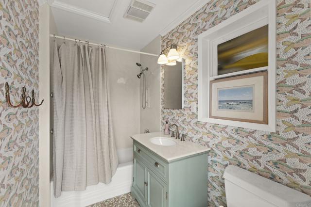 Detail Gallery Image 37 of 47 For 315 Mira Monte, La Jolla,  CA 92037 - 4 Beds | 3/1 Baths