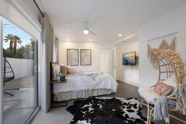1529 S Calle Palo Fierro, Palm Springs CA: https://media.crmls.org/mediaz/84355283-2b29-4165-bc6b-d49dd21f935f.jpg