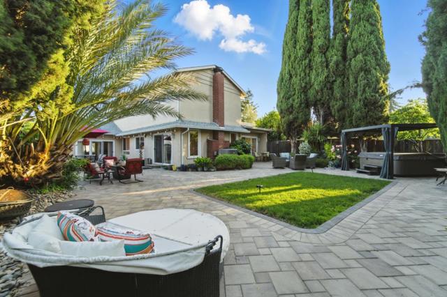 3821 Abbey Court, Campbell CA: https://media.crmls.org/mediaz/84365322-eb90-47f3-ba76-16207a95333d.jpg