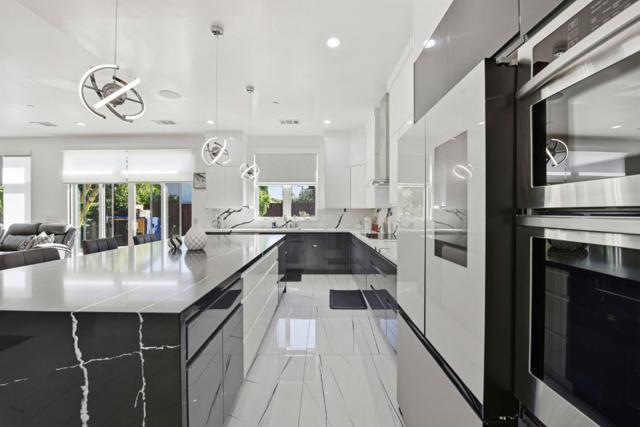 43141 Continental Drive, Fremont CA: https://media.crmls.org/mediaz/843657e1-5230-4474-9a8f-8fb1cc277fa8.jpg