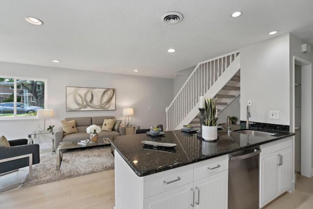 323 E Latimer Avenue, Campbell CA: https://media.crmls.org/mediaz/84370581-42c1-4a71-87f8-3b0ffb92967f.jpg