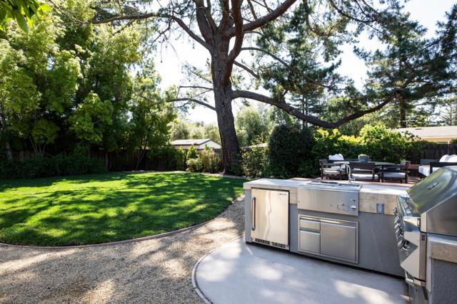 867 Campbell Avenue, Los Altos CA: https://media.crmls.org/mediaz/84370b85-66b5-4356-9f4c-7c7296b923d9.jpg