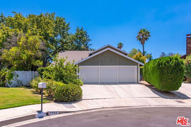23122 Berdon Street photo 2