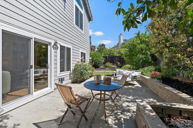 4514 Calypso Terrace, Fremont CA: https://media.crmls.org/mediaz/8438295f-19aa-433a-b843-a9766d1d1b10.jpg