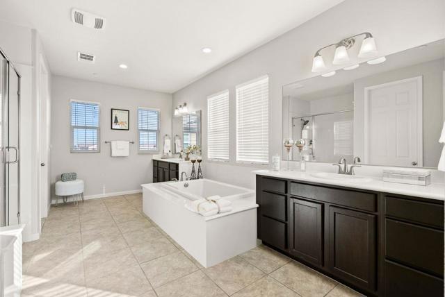 Image 34 of 49 For 1070 Atwood Court