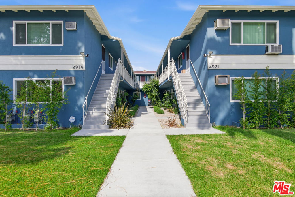 4921 Coldwater Canyon Avenue #3