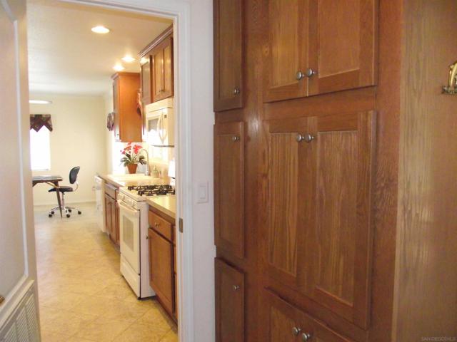 35109 Highway 79, Warner Springs CA: https://media.crmls.org/mediaz/84397306-278b-42b4-a960-69988072d529.jpg