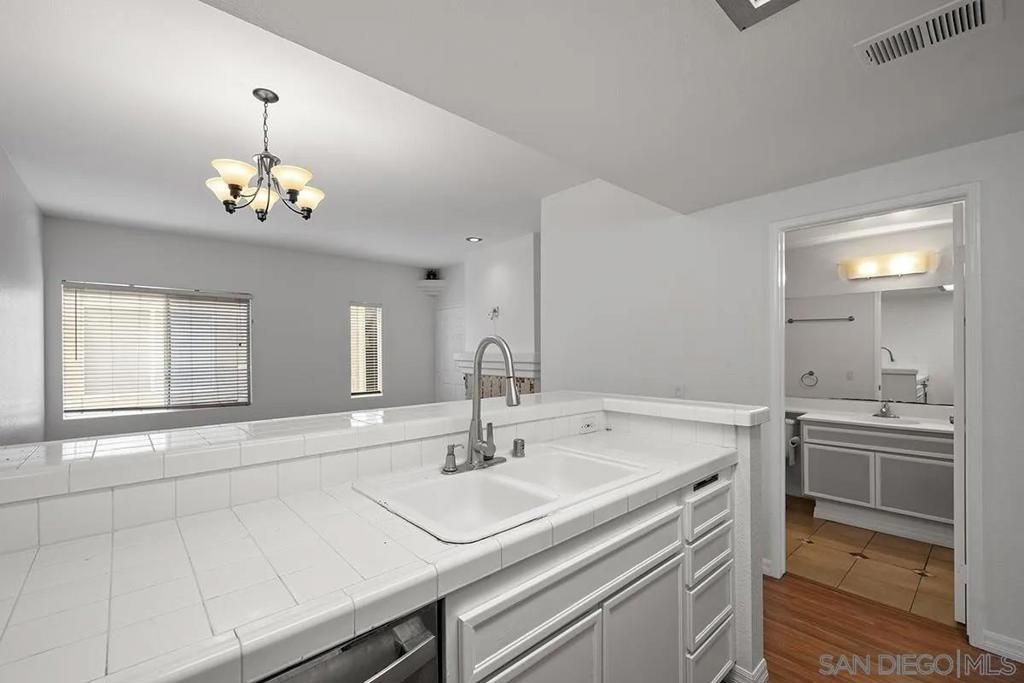 4357 Arizona St - photo 17