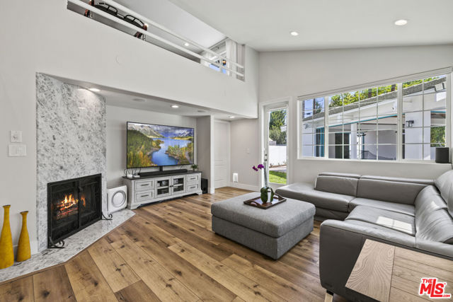 8944 Enfield Avenue, Sherwood Forest CA: https://media.crmls.org/mediaz/843abef8-f50c-401f-bc6c-a5c03cc48579.jpg