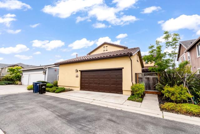 13145 Chamberlain Avenue, Marina CA: https://media.crmls.org/mediaz/843ad12b-56c2-4dd9-a2a6-fdcb9f4c0e38.jpg
