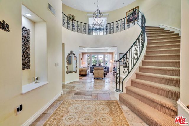 2882 Rainfield Avenue, Westlake Village CA: https://media.crmls.org/mediaz/843b3581-bf36-42e6-9cdc-912f7e14b28e.jpg