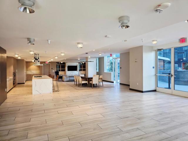 188 W Saint James Street, San Jose CA: https://media.crmls.org/mediaz/843b683e-4ddf-4e92-b918-3171b45aba96.jpg