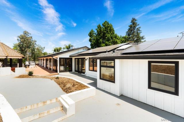 13953 Sagewood Dr, Poway CA: https://media.crmls.org/mediaz/843c05f9-5e51-4f0c-ab99-4fb13248cbf9.jpg