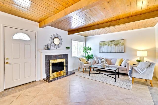 891 Lori Avenue, Sunnyvale CA: https://media.crmls.org/mediaz/843ca731-f0ca-490a-9316-21ab8d1e5037.jpg