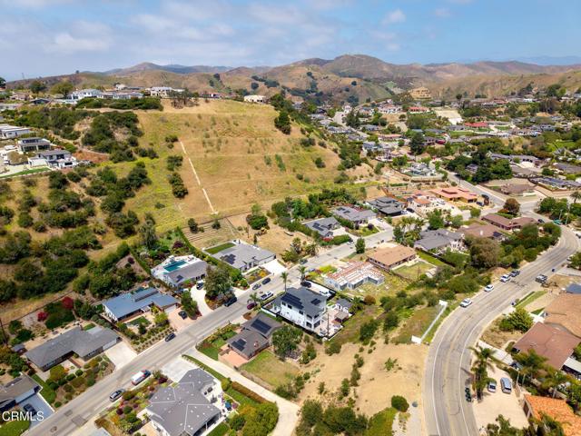 872 Via Arroyo, Ventura CA: https://media.crmls.org/mediaz/843e05ca-decf-4c94-a60b-b666de351054.jpg