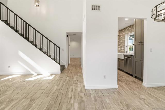 13170 Entreken Ave,  CA: https://media.crmls.org/mediaz/843e6793-851d-401d-a333-4f2c6f3fca59.jpg